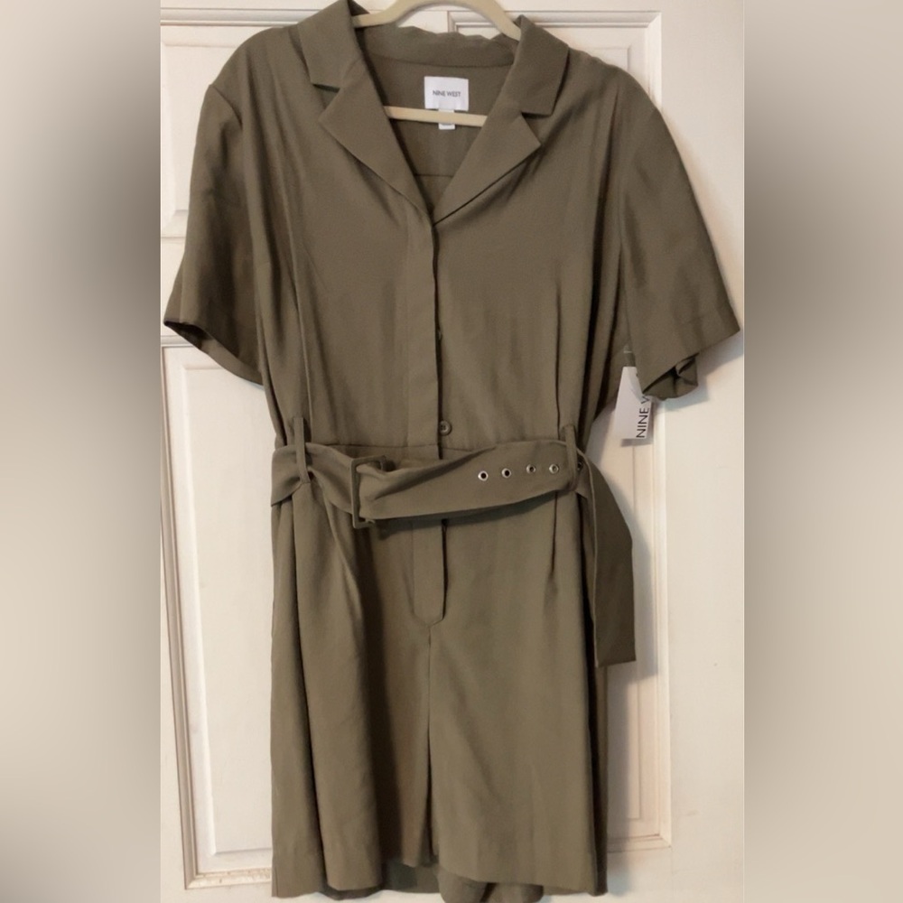 NWT Nine West Collared Romper